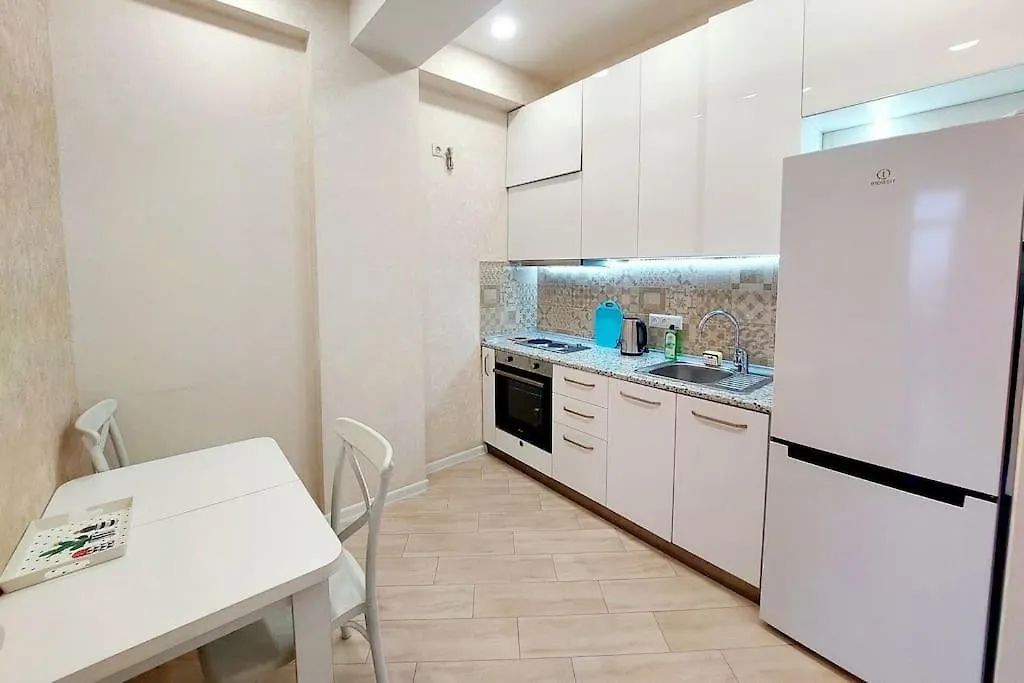Cozy 1Br Apt Near Metro Station On Saburtalo. 트빌리시 아파트