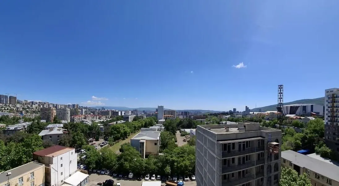 Cozy 1Br Apt Near Metro Station On Saburtalo. 트빌리시 0*,  조지아